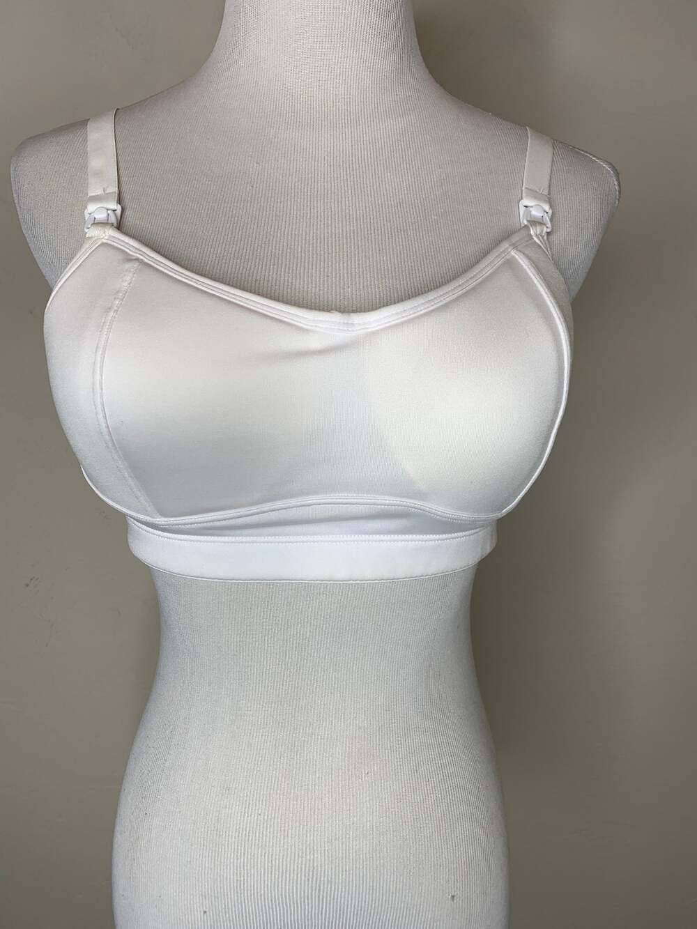 NWOT White Nursing Bra Playtex Foam Lining Sz Small